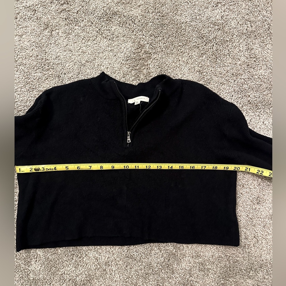 Cropped Ribbed Sweater 3/4 zip up - Picture 3 of 5